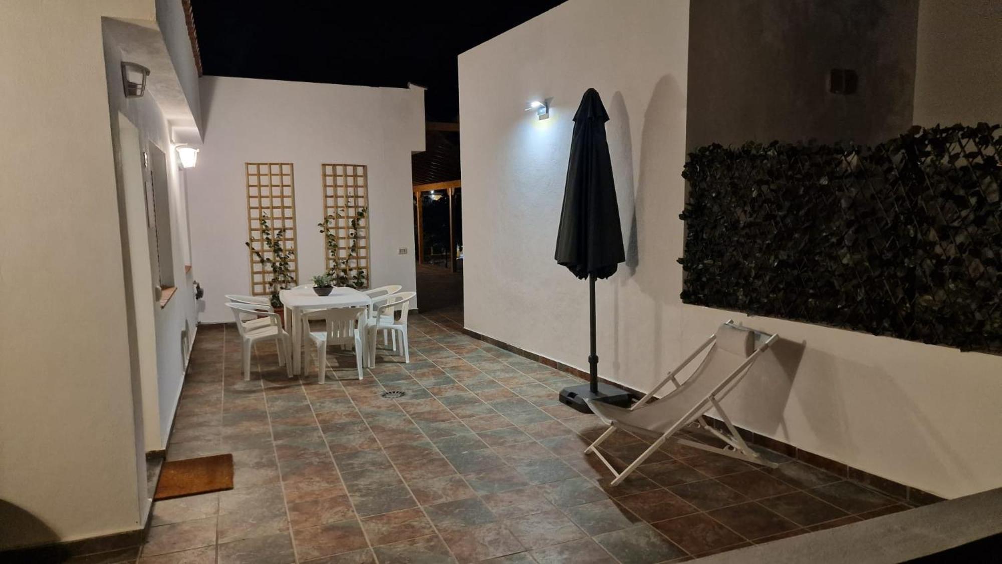 2 Bedroom Apartments Los Cristianos Beach Tenerife Tamaragua Arona  Εξωτερικό φωτογραφία