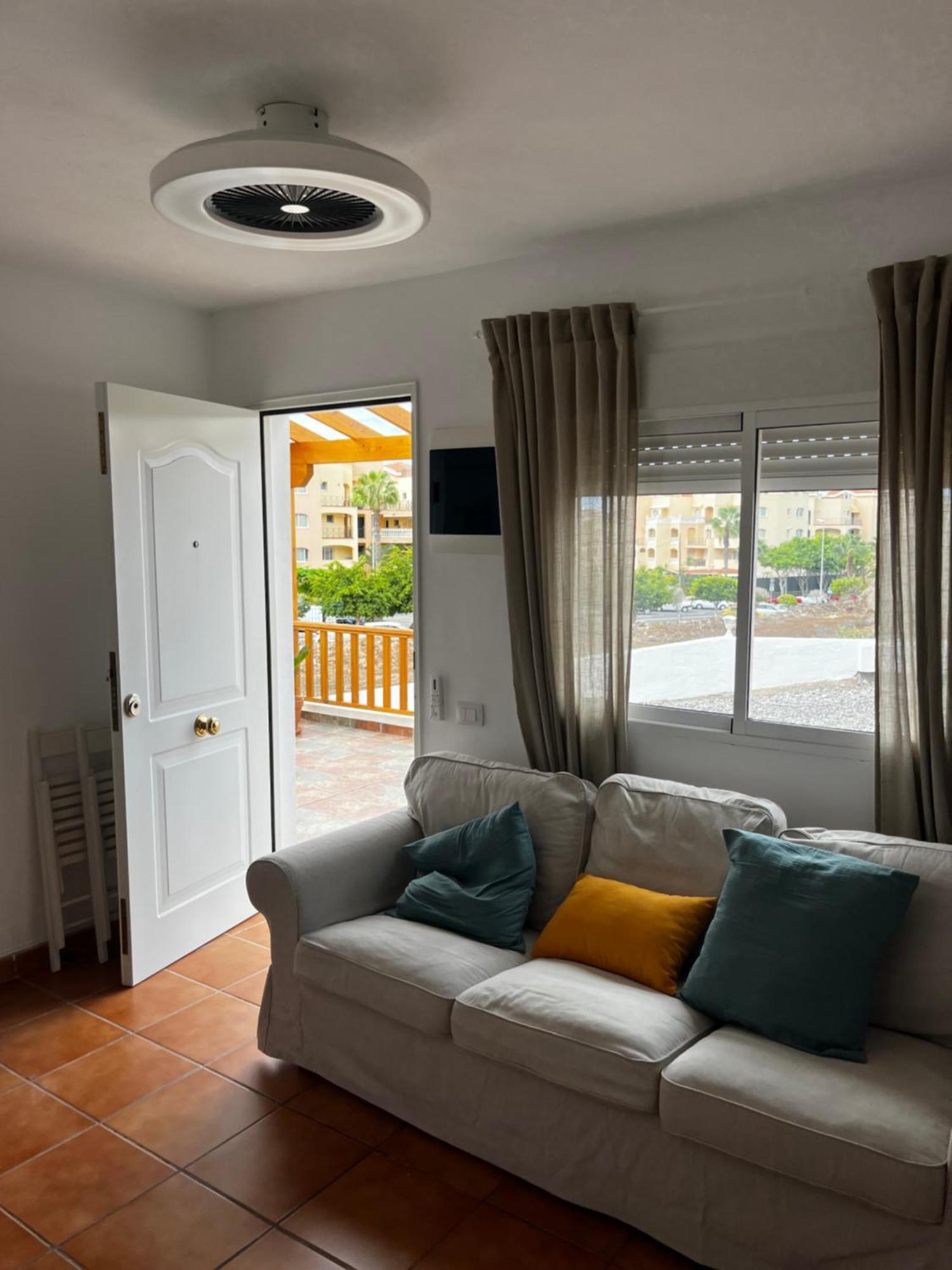 2 Bedroom Apartments Los Cristianos Beach Tenerife Tamaragua Arona  Εξωτερικό φωτογραφία